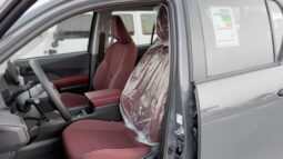 
										2027 Toyota Hilux Premium 4.0L AT Petrol (Gray-Red) full									