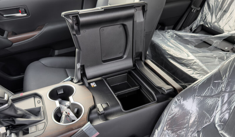 
								2026 Toyota Land Cruiser GXR 4.0L AT Petrol With Radar (Black) full									