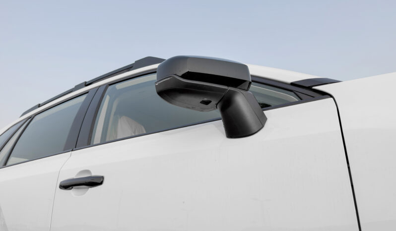 
								2026 Toyota Rav4 Adventure 2.5L AT Hybrid (White-Black) full									