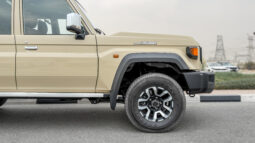 
										2026 Toyota Land Cruiser LC79 DC 4.0L AT Petrol (Beige-Brown) full									