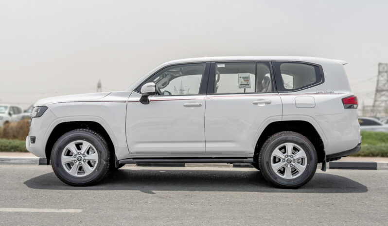 
								2026 Toyota Land Cruiser GXR 3.3L AT Diesel (White-Beige) Basic full									