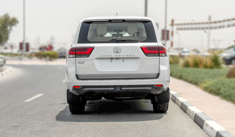 
								2026 Toyota Land Cruiser GXR 3.3L AT Diesel (White-Beige) Basic full									