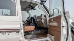 
										2026 Toyota Land Cruiser LC76 2.8L AT Diesel (White) Omani full									