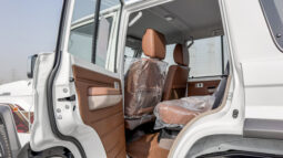 
										2026 Toyota Land Cruiser LC76 2.8L AT Diesel (White) Omani full									