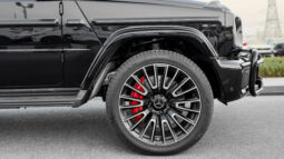 
										2026 Mercedes-Benz AMG G 63 4.0L V8 AT Petrol (Black-Red) full									