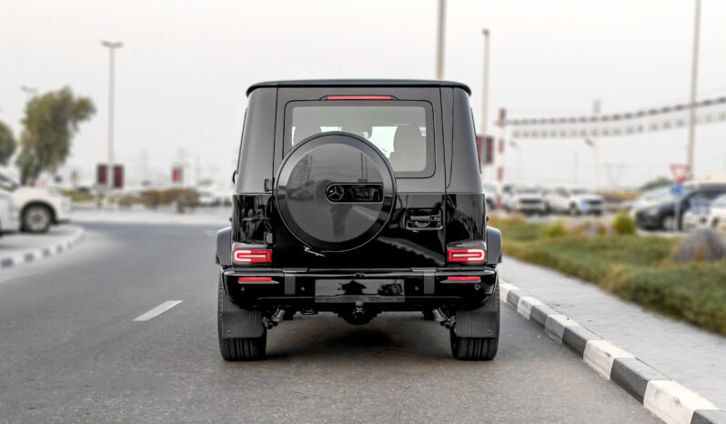 
								2026 Mercedes-Benz AMG G 63 4.0L V8 AT Petrol (Black-Red) full									