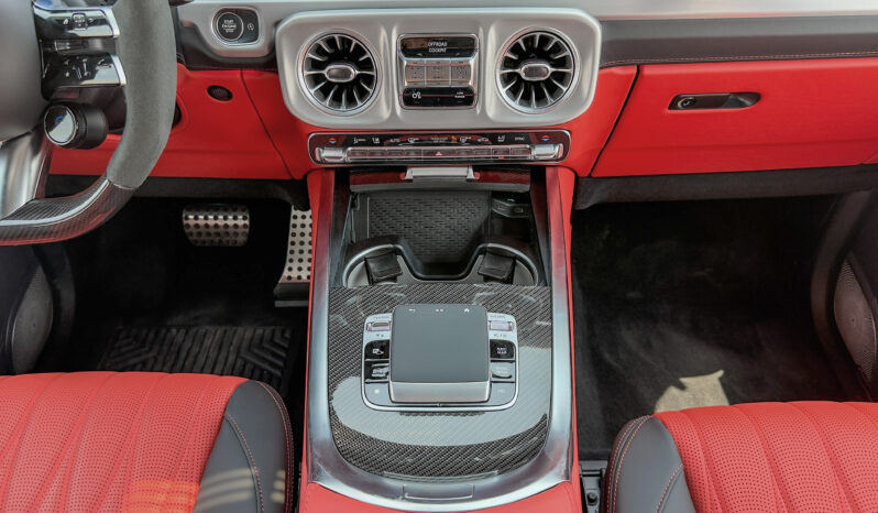 
								2026 Mercedes-Benz AMG G 63 4.0L V8 AT Petrol (Black-Red) full									