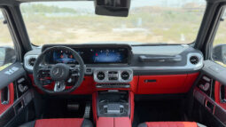 
										2026 Mercedes-Benz AMG G 63 4.0L V8 AT Petrol (Black-Red) full									