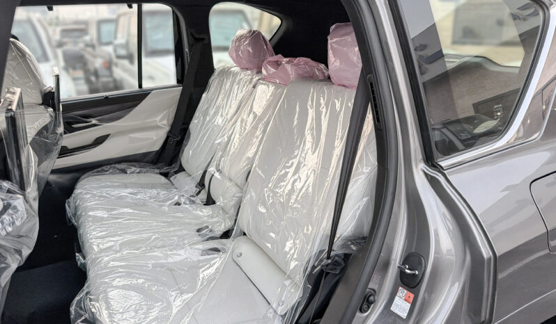 
								2026 Lexus LX700h Signature 3.5L AT Hybrid with Auto park (Gray) full									
