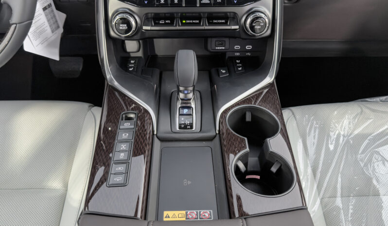 
								2026 Lexus LX700h Signature 3.5L AT Hybrid with Auto park (Gray) full									