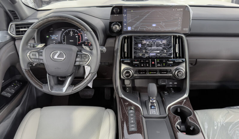 
								2026 Lexus LX700h Signature 3.5L AT Hybrid with Auto park (Gray) full									