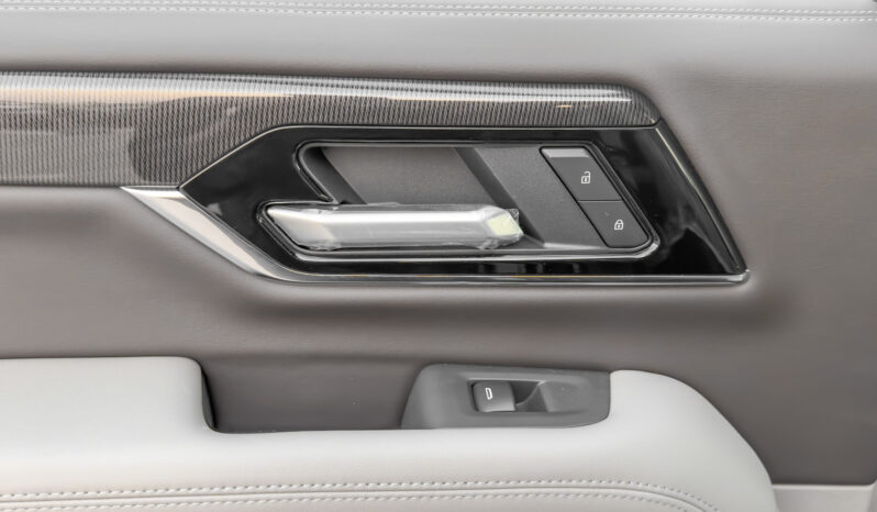 
								2026 GMC Yukon Elevation 5.3L AT Petrol (Black-Gray) full									
