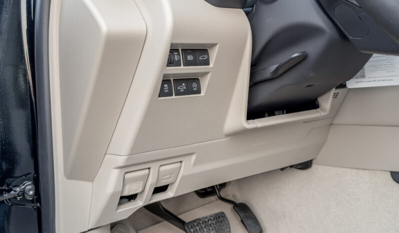 
								2026 Toyota Land Cruiser GXR 3.5L AT Petrol (With Radar,No JBL) full									