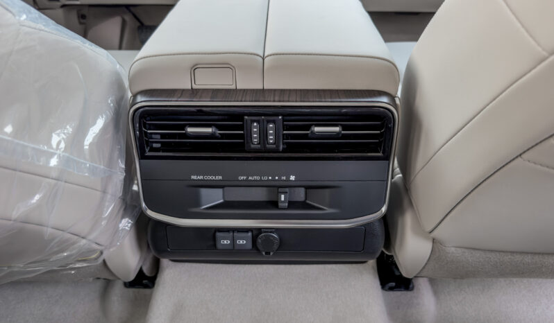 
								2026 Toyota Land Cruiser GXR 3.5L AT Petrol (With Radar,No JBL) full									