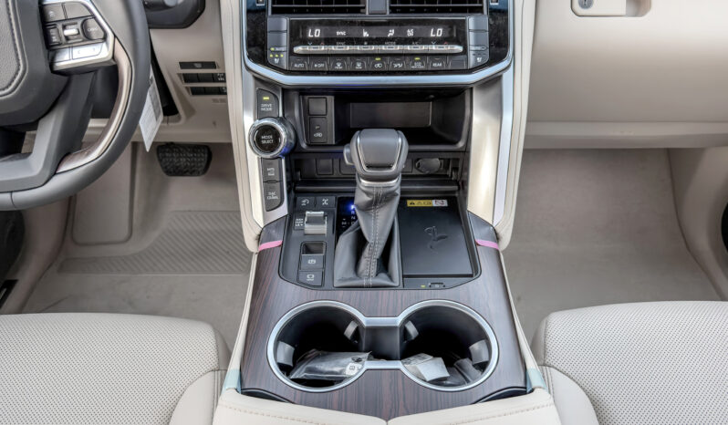 
								2026 Toyota Land Cruiser GXR 3.5L AT Petrol (With Radar,No JBL) full									