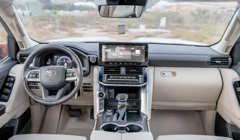 
								2026 Toyota Land Cruiser GXR 3.5L AT Petrol (With Radar,No JBL) full									