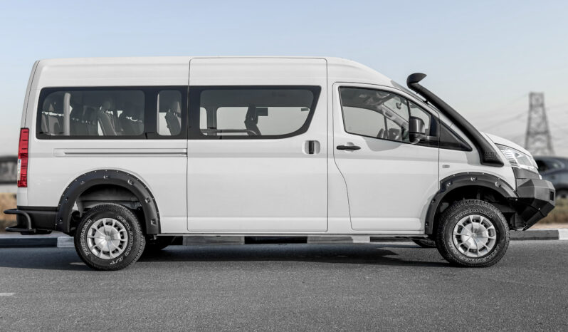 
								2026 Toyota Hiace 2.8L MT Diesel (White) Modified 4×4 full									