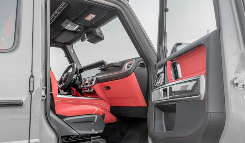 
								2026 Mercedes-Benz AMG G 63 4.0L AT Petrol (Carbon In&Out) full									
