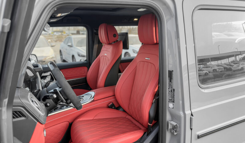 
								2026 Mercedes-Benz AMG G 63 4.0L AT Petrol (Carbon In&Out) full									