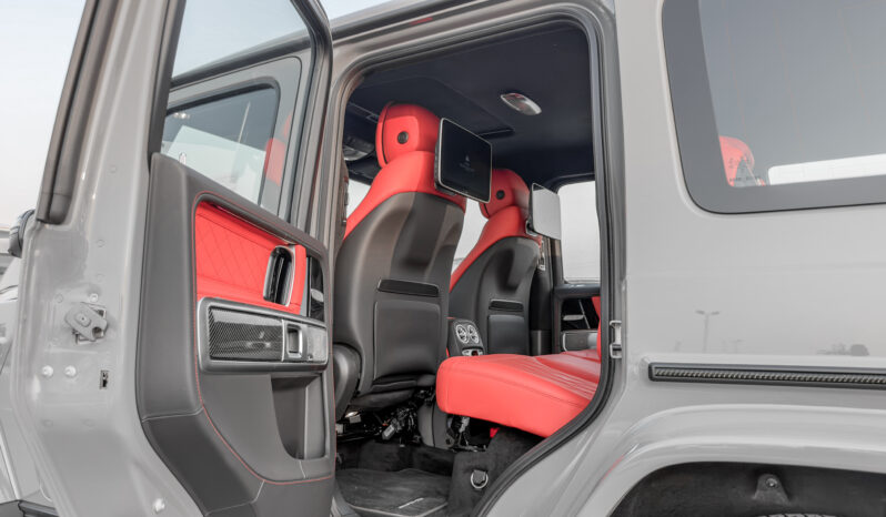 
								2026 Mercedes-Benz AMG G 63 4.0L AT Petrol (Carbon In&Out) full									
