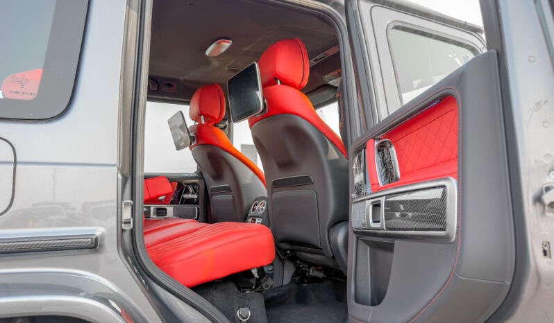
								2026 Mercedes-Benz AMG G 63 4.0L AT Petrol (Carbon In&Out) full									