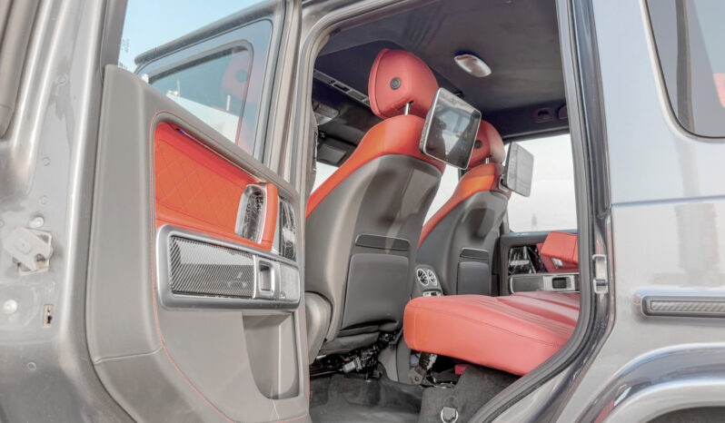
								2026 Mercedes-Benz AMG G 63 4.0L AT Petrol (Carbon In&Out) full									