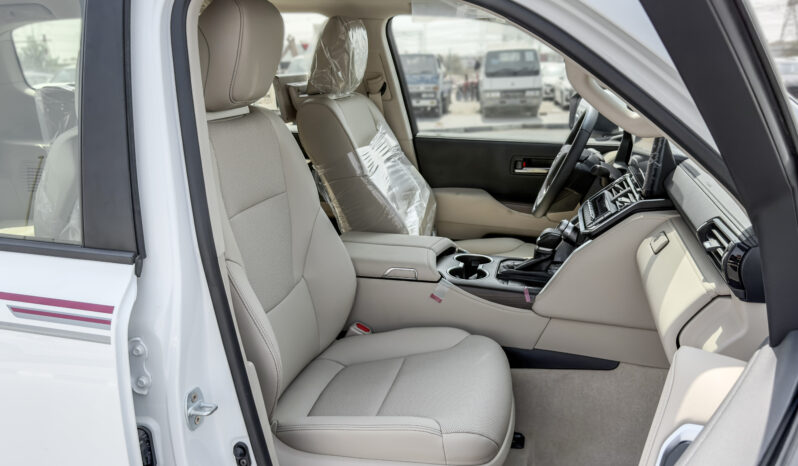 
								2026 Toyota Land Cruiser GXR 3.5L AT Hybrid (White-Beige) full									