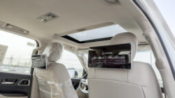 
										2026 Toyota Land Cruiser GXR 3.5L AT Hybrid (White-Beige) full									