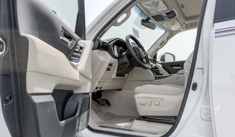
								2026 Toyota Land Cruiser GXR 3.5L AT Hybrid (White-Beige) full									