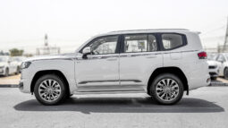 2026 Toyota Land Cruiser GXR 3.5L AT Hybrid (White-Beige)