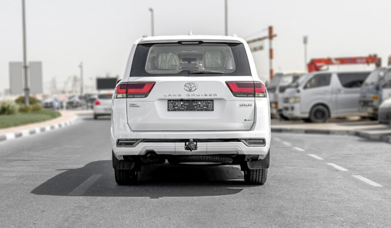 
								2026 Toyota Land Cruiser GXR 3.5L AT Hybrid (White-Beige) full									