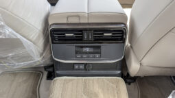
										2026 Toyota Land Cruiser GXR 3.5L AT Hybrid (White-Beige) full									