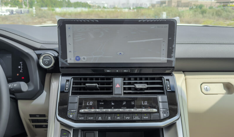 
								2026 Toyota Land Cruiser GXR 3.5L AT Hybrid (White-Beige) full									