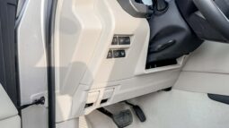 
										2026 Toyota Land Cruiser GXR 3.5L AT Hybrid (Bronze-Beige) full									