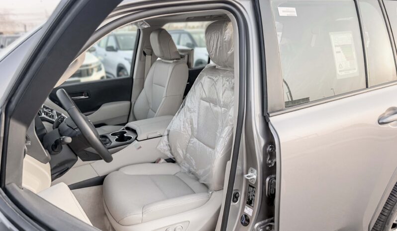 
								2026 Toyota Land Cruiser GXR 3.5L AT Hybrid (Bronze-Beige) full									
