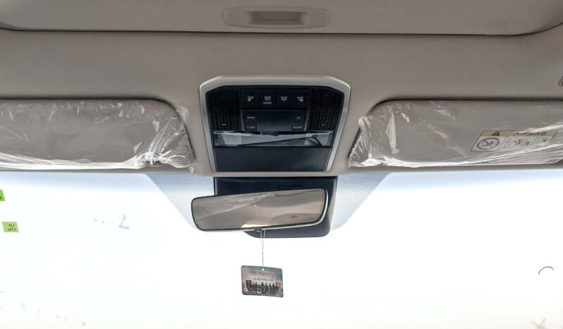 
								2026 Toyota Land Cruiser GXR 3.5L AT Hybrid (Bronze-Beige) full									