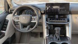 
										2026 Toyota Land Cruiser GXR 3.5L AT Hybrid (Bronze-Beige) full									