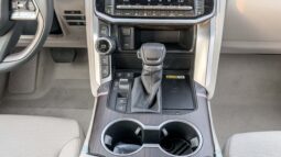 
										2026 Toyota Land Cruiser GXR 3.5L AT Hybrid (Bronze-Beige) full									