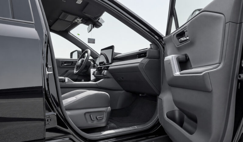 
								2026 Toyota Rav4 XSE 2.5L AT Hybrid (Black-Black) full									