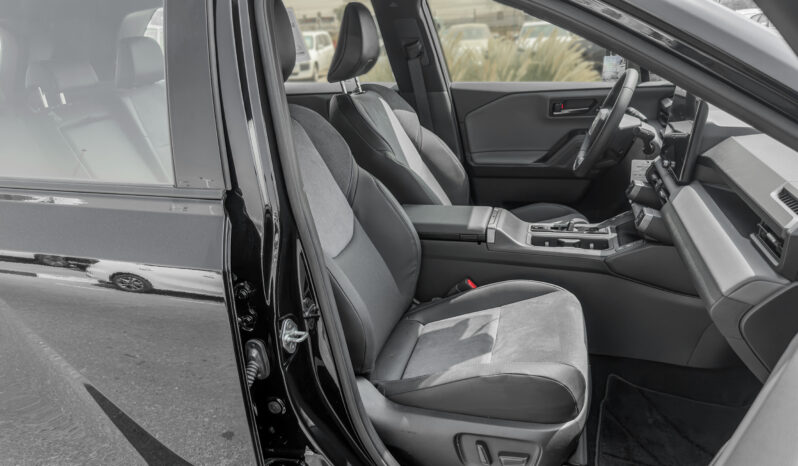 
								2026 Toyota Rav4 XSE 2.5L AT Hybrid (Black-Black) full									