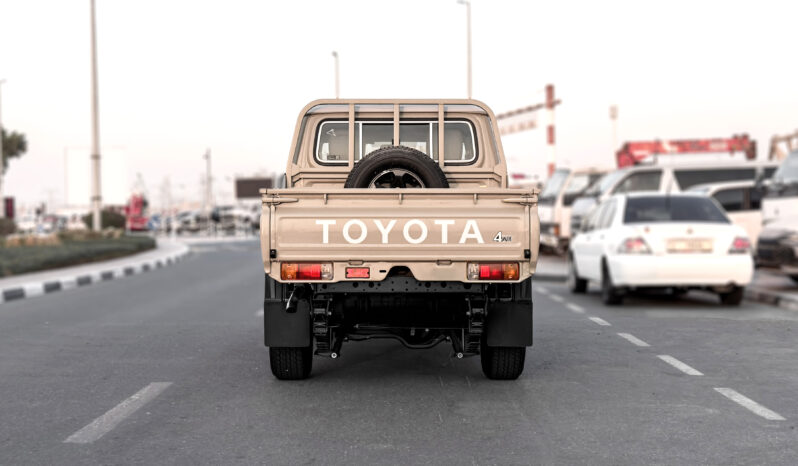 
								2026 Toyota Land Cruiser LC79 DC 2.8L MT Diesel Mid Option full									