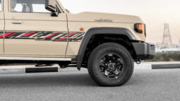 
										2026 Toyota Land Cruiser LC79 DC 2.8L MT Diesel Mid Option full									