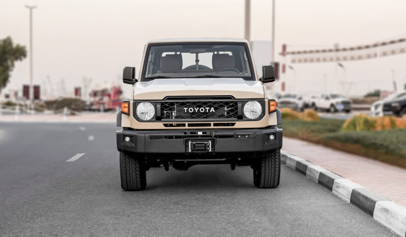 
								2026 Toyota Land Cruiser LC79 DC 2.8L MT Diesel Mid Option full									