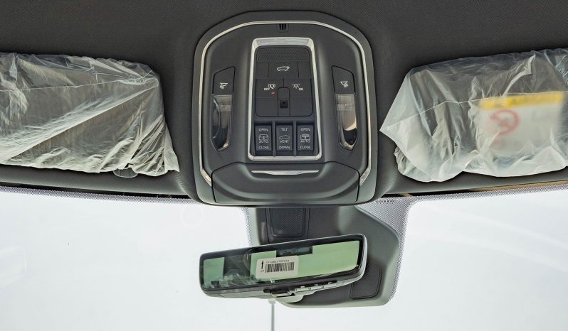 
2025 Jeep Grand Cherokee 3.6L AT Petrol full									
