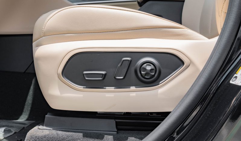 
2025 Jeep Grand Cherokee 3.6L AT Petrol full									