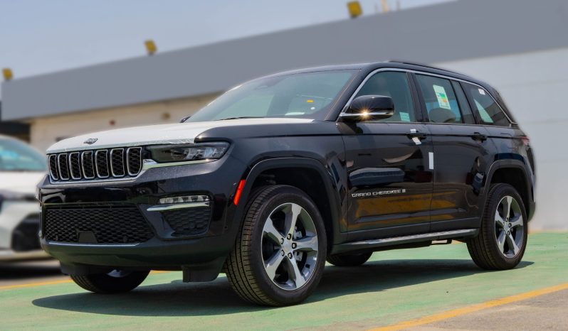 
2025 Jeep Grand Cherokee 3.6L AT Petrol full									