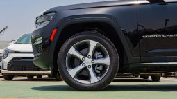 
2025 Jeep Grand Cherokee 3.6L AT Petrol full									