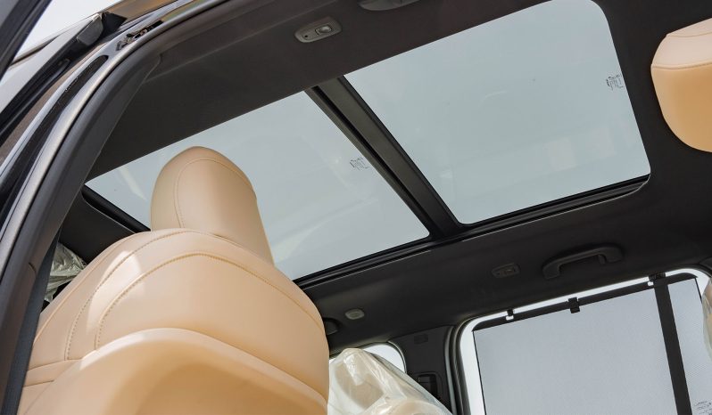 
2025 Jeep Grand Cherokee 3.6L AT Petrol full									