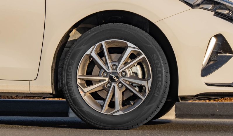 
								2025 Kia K3 1.5L AT Petrol full									