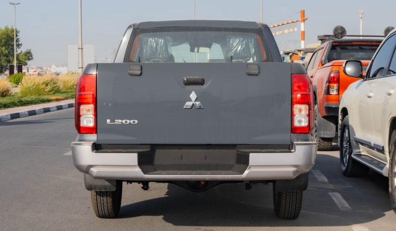 
2025 Mitsubishi L200 GL 2.4L MT Petrol (Gray) full									